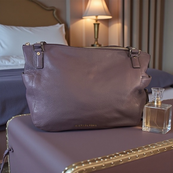 MICHAEL Michael Kors Handbags - Michael Michael Kors Lavender Shoulder Bag Phone Case with Silver Hardware